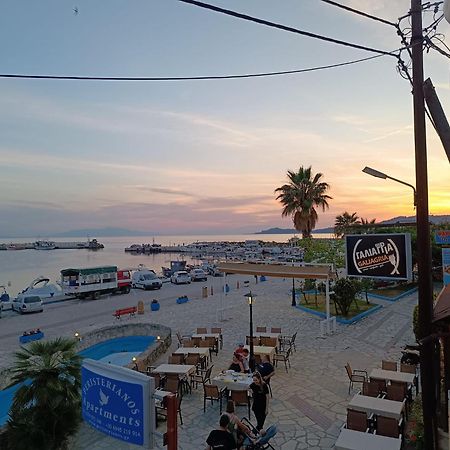 ניאה סקיוני Peristerianos Apartments מראה חיצוני תמונה