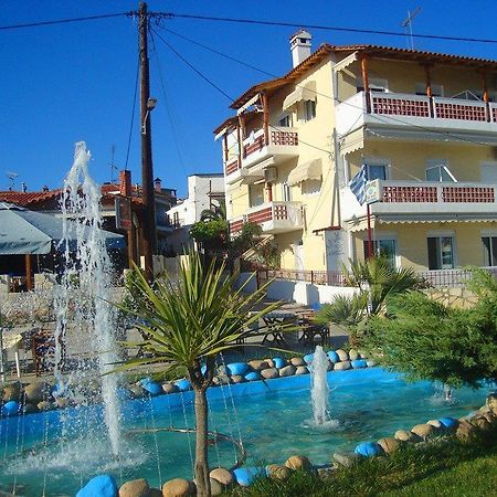 ניאה סקיוני Peristerianos Apartments מראה חיצוני תמונה
