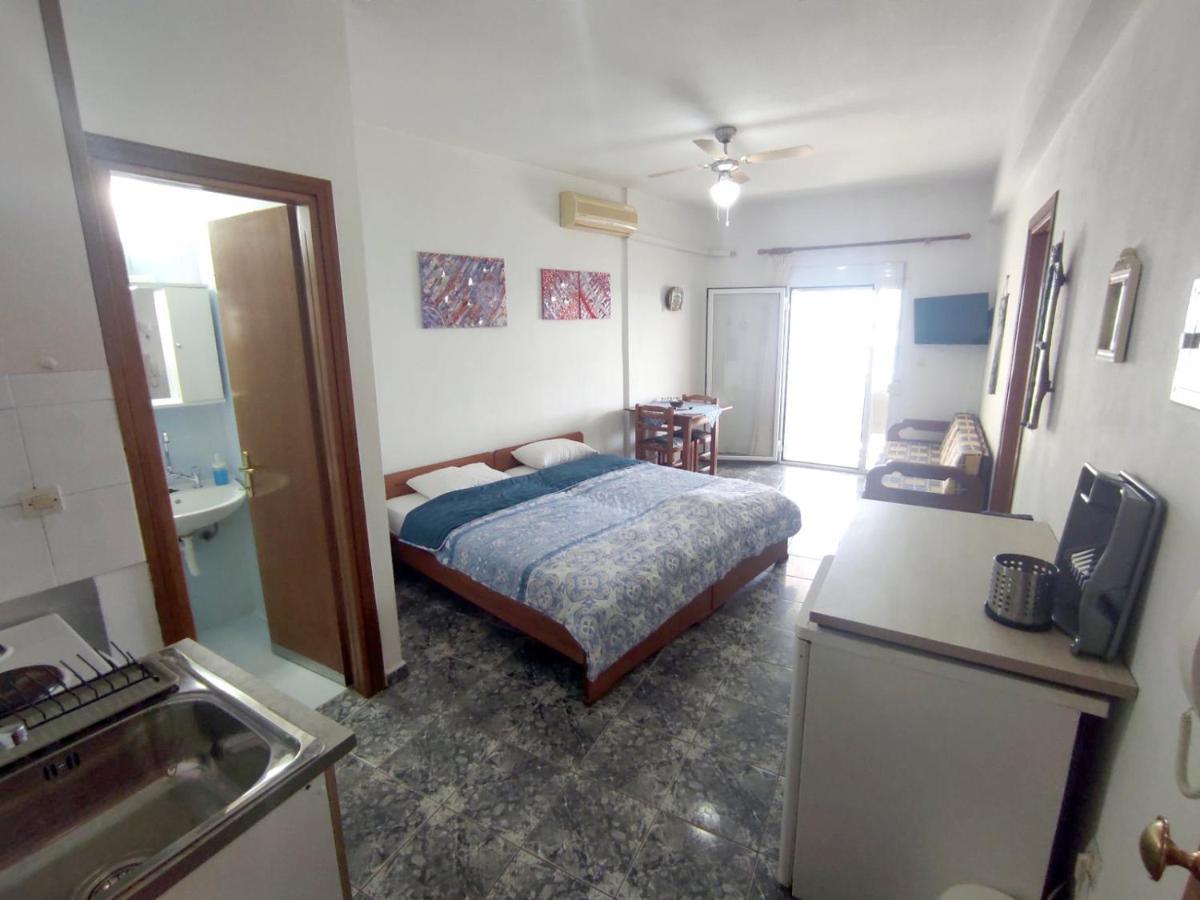 ניאה סקיוני Peristerianos Apartments מראה חיצוני תמונה