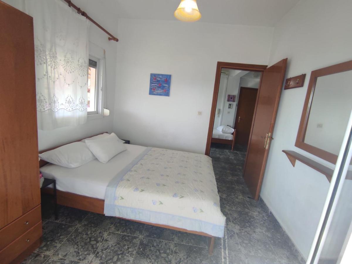 ניאה סקיוני Peristerianos Apartments מראה חיצוני תמונה