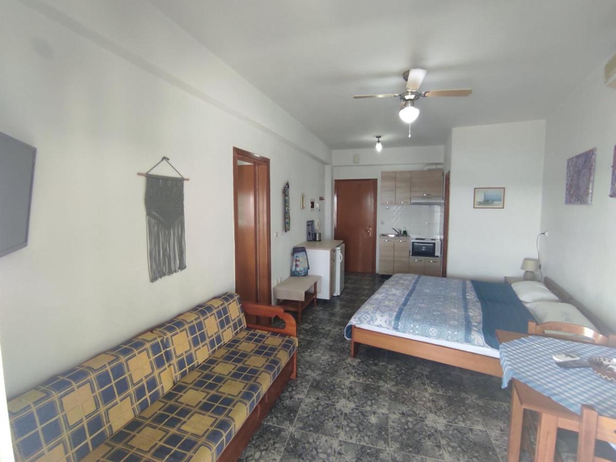 ניאה סקיוני Peristerianos Apartments מראה חיצוני תמונה