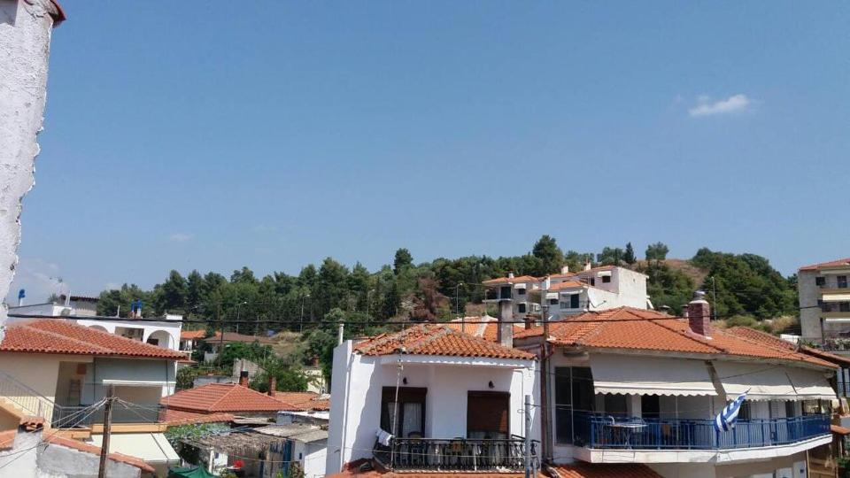 ניאה סקיוני Peristerianos Apartments מראה חיצוני תמונה