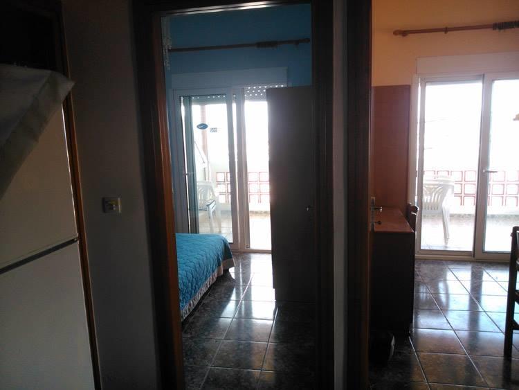 ניאה סקיוני Peristerianos Apartments מראה חיצוני תמונה