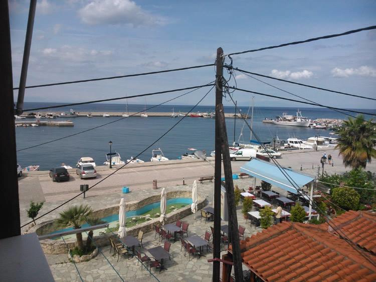 ניאה סקיוני Peristerianos Apartments מראה חיצוני תמונה